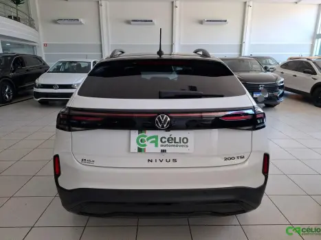 VOLKSWAGEN Nivus 1.0 4P FLEX 200 TSI HIGHLINE TURBO AUTOM�TICO, Foto 8