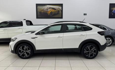 VOLKSWAGEN Nivus 1.0 4P FLEX 200 TSI HIGHLINE TURBO AUTOM�TICO, Foto 2