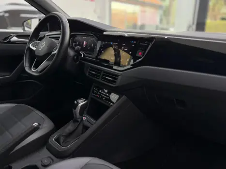 VOLKSWAGEN Nivus 1.0 4P FLEX 200 TSI HIGHLINE TURBO AUTOM�TICO, Foto 16