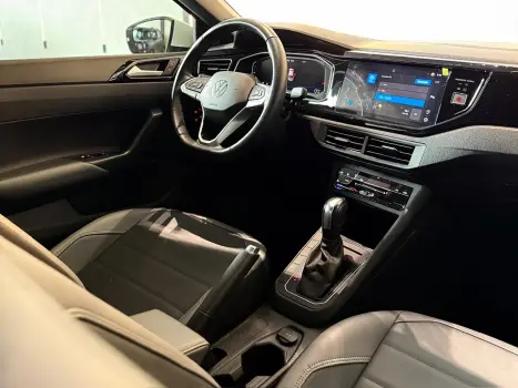 VOLKSWAGEN Nivus 1.0 4P FLEX 200 TSI HIGHLINE TURBO AUTOM�TICO, Foto 13