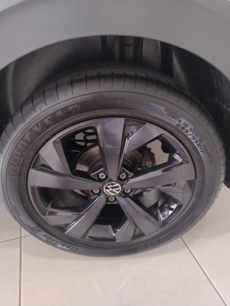 VOLKSWAGEN Nivus 1.0 4P FLEX 200 TSI HIGHLINE TURBO AUTOM�TICO, Foto 9