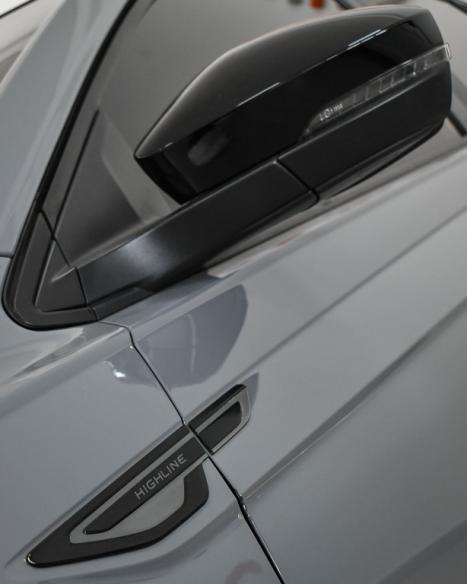 VOLKSWAGEN Nivus 1.0 4P FLEX 200 TSI HIGHLINE TURBO AUTOM�TICO, Foto 6