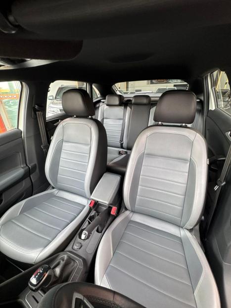 VOLKSWAGEN Nivus 1.0 4P FLEX 200 TSI HIGHLINE TURBO AUTOM�TICO, Foto 6