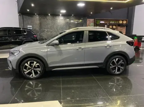 VOLKSWAGEN Nivus 1.0 4P FLEX 200 TSI HIGHLINE TURBO AUTOM�TICO, Foto 9