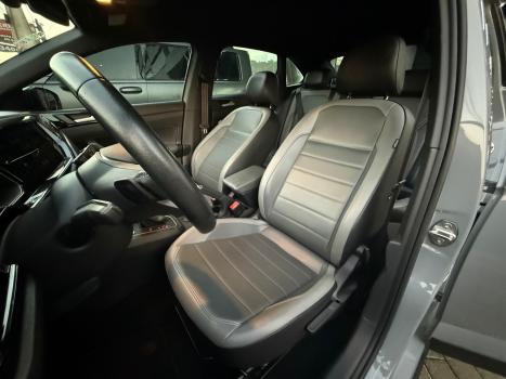 VOLKSWAGEN Nivus 1.0 4P FLEX 200 TSI HIGHLINE TURBO AUTOM�TICO, Foto 14