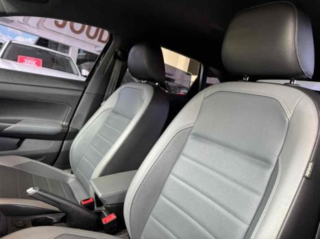 VOLKSWAGEN Nivus 1.0 4P FLEX 200 TSI HIGHLINE TURBO AUTOM�TICO, Foto 14