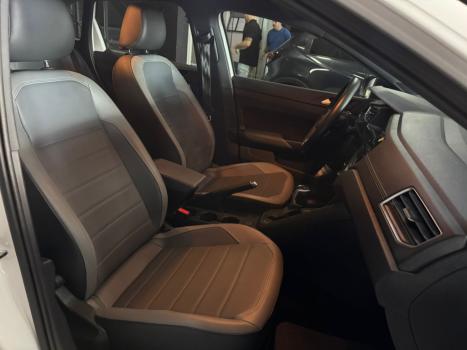 VOLKSWAGEN Nivus 1.0 4P FLEX 200 TSI HIGHLINE TURBO AUTOM�TICO, Foto 16