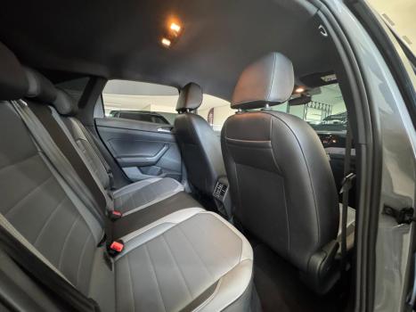 VOLKSWAGEN Nivus 1.0 4P FLEX 200 TSI HIGHLINE TURBO AUTOM�TICO, Foto 13