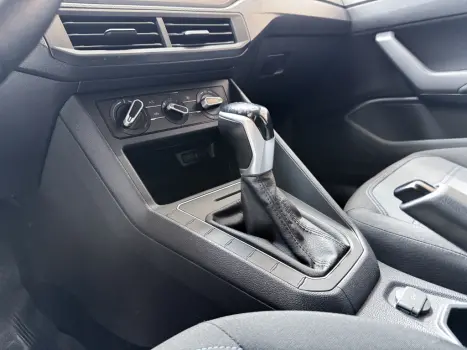 VOLKSWAGEN Nivus 1.0 4P FLEX 200 TSI COMFORTLINE TURBO AUTOM�TICO, Foto 4