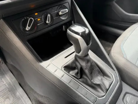 VOLKSWAGEN Nivus 1.0 4P FLEX 200 TSI COMFORTLINE TURBO AUTOM�TICO, Foto 14