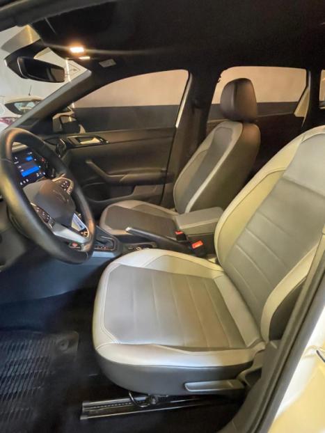 VOLKSWAGEN Nivus 1.0 4P FLEX 200 TSI HIGHLINE TURBO AUTOM�TICO, Foto 9