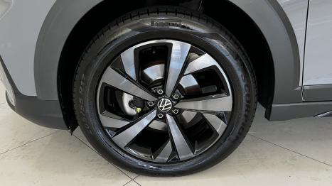 VOLKSWAGEN Nivus 1.0 4P FLEX 200 TSI HIGHLINE TURBO AUTOM�TICO, Foto 13