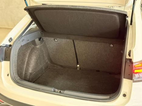 VOLKSWAGEN Nivus 1.0 4P FLEX 200 TSI COMFORTLINE TURBO AUTOM�TICO, Foto 15