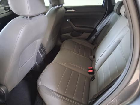 VOLKSWAGEN Nivus 1.0 4P FLEX 200 TSI HIGHLINE TURBO AUTOM�TICO, Foto 14