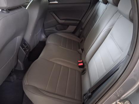 VOLKSWAGEN Nivus 1.0 4P FLEX 200 TSI HIGHLINE TURBO AUTOM�TICO, Foto 8