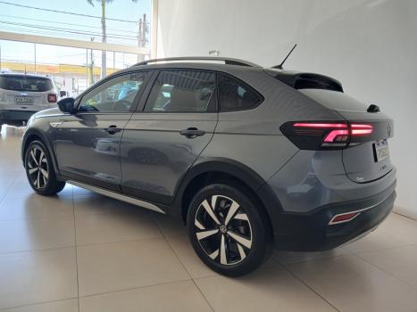 VOLKSWAGEN Nivus 1.0 4P FLEX 200 TSI HIGHLINE TURBO AUTOM�TICO, Foto 14