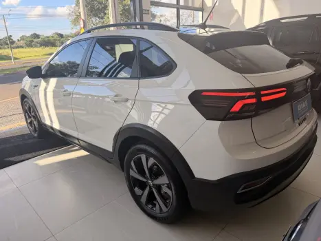 VOLKSWAGEN Nivus 1.0 4P FLEX 200 TSI HIGHLINE TURBO AUTOM�TICO, Foto 5