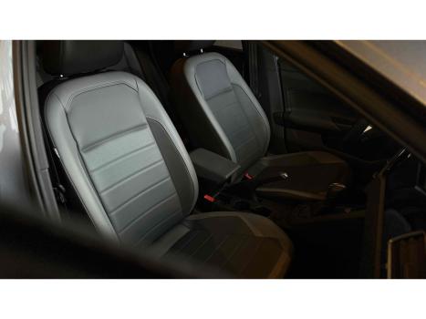 VOLKSWAGEN Nivus 1.0 4P FLEX 200 TSI HIGHLINE TURBO AUTOM�TICO, Foto 6