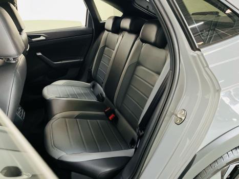 VOLKSWAGEN Nivus 1.0 4P FLEX 200 TSI HIGHLINE TURBO AUTOM�TICO, Foto 8