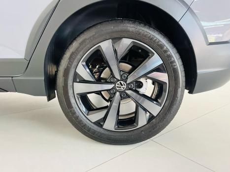 VOLKSWAGEN Nivus 1.0 4P FLEX 200 TSI HIGHLINE TURBO AUTOM�TICO, Foto 15
