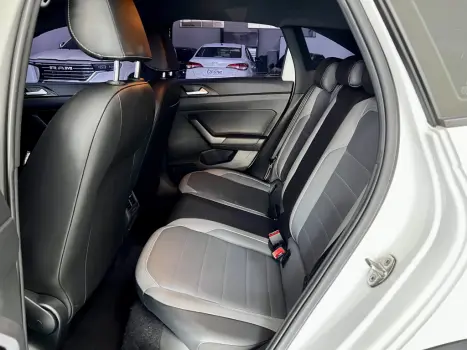 VOLKSWAGEN Nivus 1.0 4P FLEX 200 TSI HIGHLINE TURBO AUTOM�TICO, Foto 7