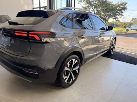 VOLKSWAGEN Nivus 1.0 4P FLEX 200 TSI HIGHLINE TURBO AUTOM�TICO, Foto 6