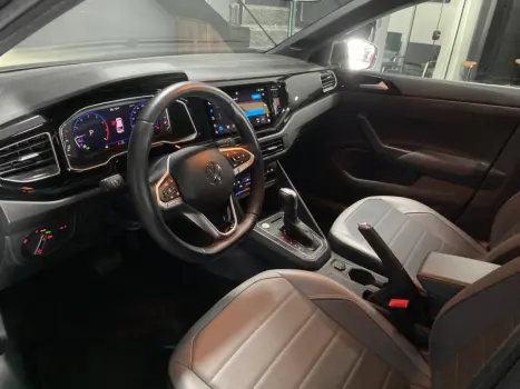 VOLKSWAGEN Nivus 1.0 4P FLEX 200 TSI HIGHLINE TURBO AUTOM�TICO, Foto 15