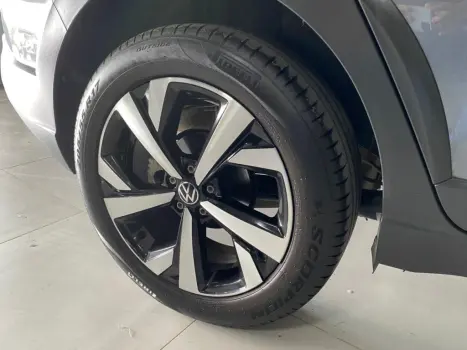 VOLKSWAGEN Nivus 1.0 4P FLEX 200 TSI HIGHLINE TURBO AUTOM�TICO, Foto 21
