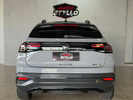 VOLKSWAGEN Nivus 1.0 4P FLEX 200 TSI HIGHLINE TURBO AUTOM�TICO, Foto 3