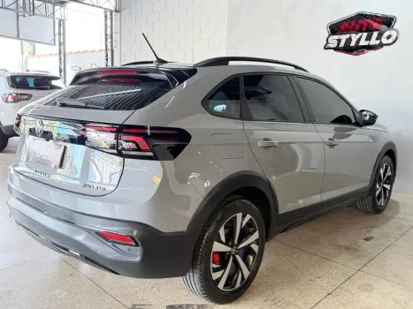 VOLKSWAGEN Nivus 1.0 4P FLEX 200 TSI HIGHLINE TURBO AUTOM�TICO, Foto 4