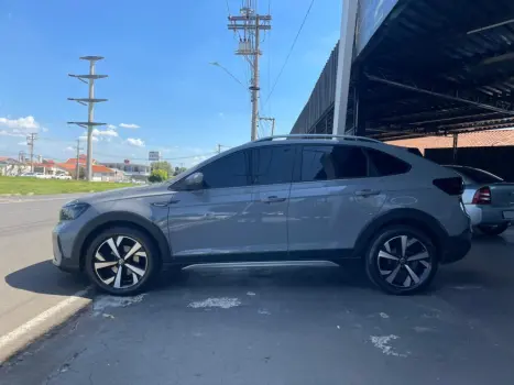 VOLKSWAGEN Nivus 1.0 4P FLEX 200 TSI HIGHLINE TURBO AUTOM�TICO, Foto 3