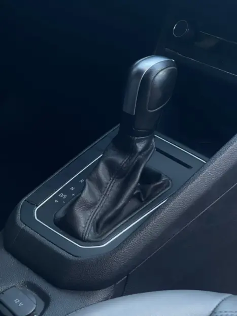 VOLKSWAGEN Nivus 1.0 4P FLEX 200 TSI HIGHLINE TURBO AUTOM�TICO, Foto 20