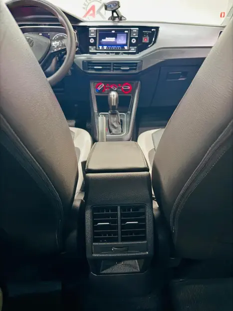 VOLKSWAGEN Nivus 1.0 4P FLEX 200 TSI COMFORTLINE TURBO AUTOM�TICO, Foto 13