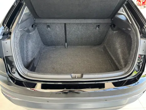 VOLKSWAGEN Nivus 1.0 4P FLEX 200 TSI COMFORTLINE TURBO AUTOM�TICO, Foto 12