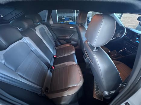 VOLKSWAGEN Nivus 1.0 4P FLEX 200 TSI HIGHLINE TURBO AUTOM�TICO, Foto 6