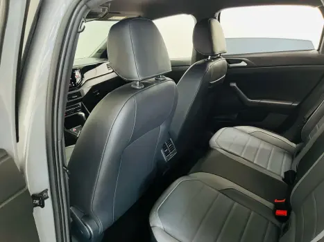 VOLKSWAGEN Nivus 1.0 4P FLEX 200 TSI HIGHLINE TURBO AUTOM�TICO, Foto 9