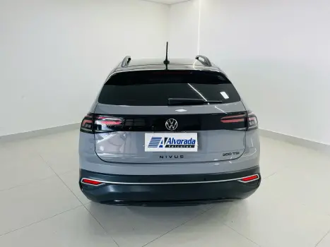 VOLKSWAGEN Nivus 1.0 4P FLEX 200 TSI HIGHLINE TURBO AUTOM�TICO, Foto 15