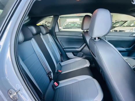 VOLKSWAGEN Nivus 1.0 4P FLEX 200 TSI HIGHLINE TURBO AUTOM�TICO, Foto 18