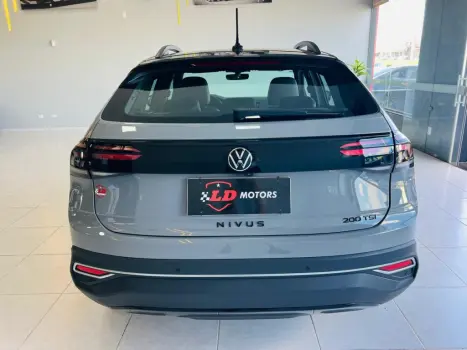 VOLKSWAGEN Nivus 1.0 4P FLEX 200 TSI HIGHLINE TURBO AUTOM�TICO, Foto 8