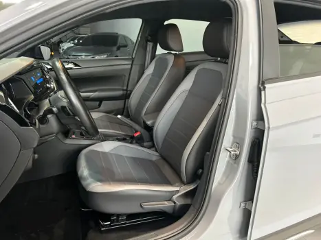 VOLKSWAGEN Nivus 1.0 4P FLEX 200 TSI HIGHLINE TURBO AUTOM�TICO, Foto 11