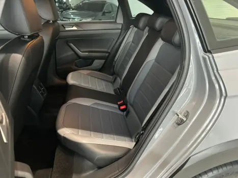 VOLKSWAGEN Nivus 1.0 4P FLEX 200 TSI HIGHLINE TURBO AUTOM�TICO, Foto 12