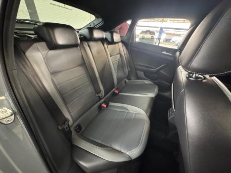 VOLKSWAGEN Nivus 1.0 4P FLEX 200 TSI HIGHLINE TURBO AUTOM�TICO, Foto 14