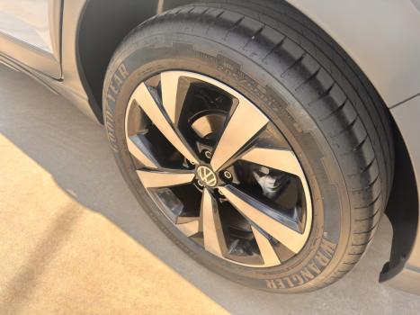 VOLKSWAGEN Nivus 1.0 4P FLEX 200 TSI HIGHLINE TURBO AUTOM�TICO, Foto 9