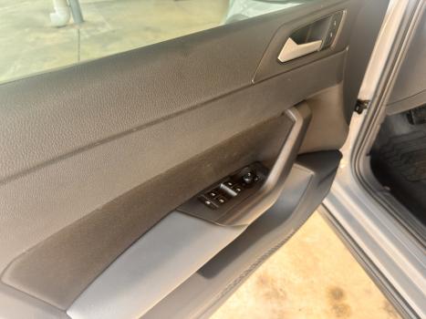 VOLKSWAGEN Nivus 1.0 4P FLEX 200 TSI HIGHLINE TURBO AUTOM�TICO, Foto 10