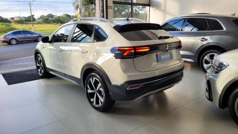 VOLKSWAGEN Nivus 1.0 4P FLEX 200 TSI HIGHLINE TURBO AUTOM�TICO, Foto 6