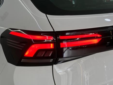 VOLKSWAGEN Nivus 1.0 4P FLEX 200 TSI HIGHLINE TURBO AUTOM�TICO, Foto 9