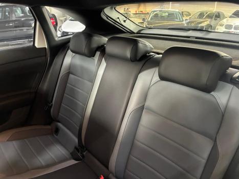 VOLKSWAGEN Nivus 1.0 4P FLEX 200 TSI HIGHLINE TURBO AUTOM�TICO, Foto 14