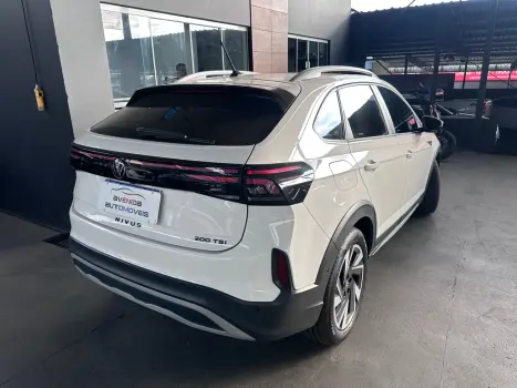 VOLKSWAGEN Nivus 1.0 4P FLEX 200 TSI HIGHLINE TURBO AUTOM�TICO, Foto 5