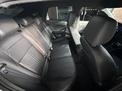 VOLKSWAGEN Nivus 1.0 4P FLEX 200 TSI HIGHLINE TURBO AUTOM�TICO, Foto 6