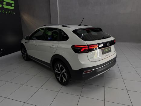 VOLKSWAGEN Nivus 1.0 4P FLEX 200 TSI HIGHLINE TURBO AUTOM�TICO, Foto 10